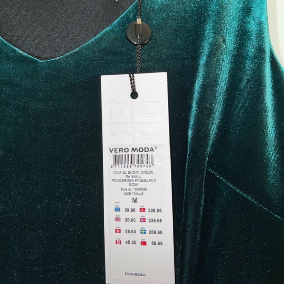 Vero Moda dress. 💥2/15$💥 - Picture 3 of 4